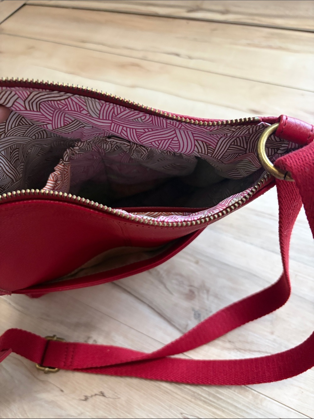 The Sak Red Leather Crossbody Bag with Adjustable Strap - Picture 5 of 9